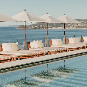 Hotel Lily Of The Valley
