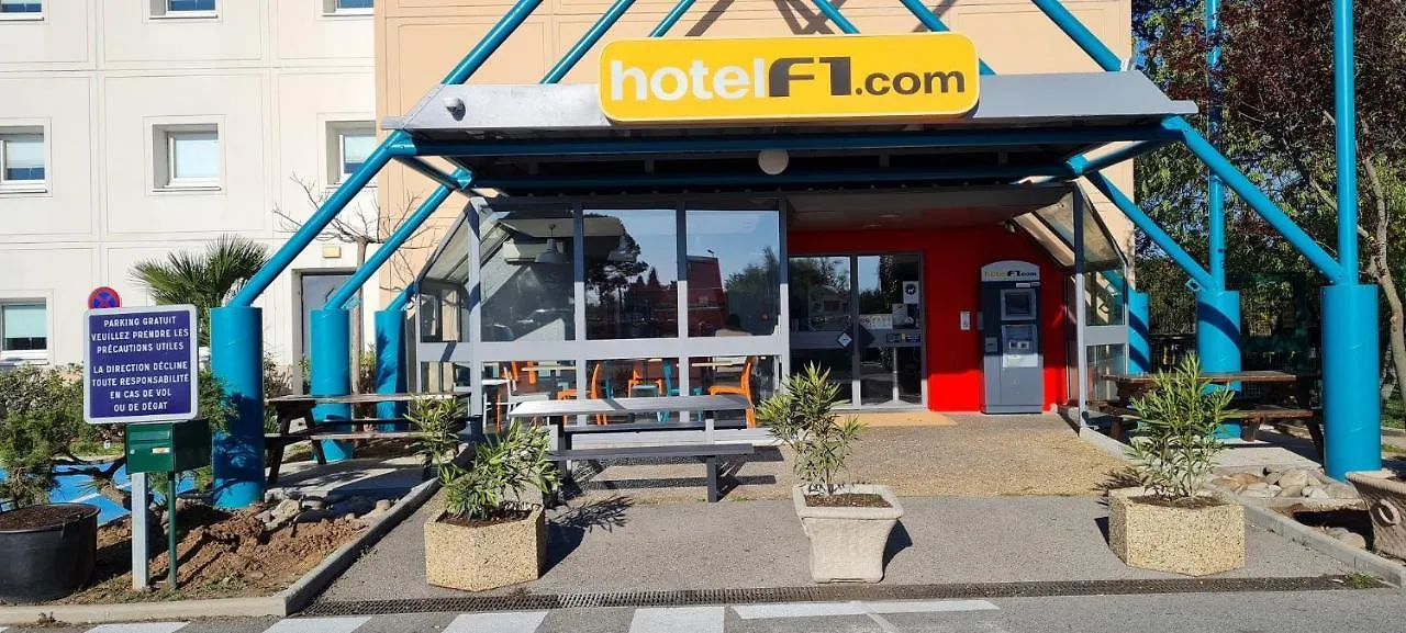 Hotelf1 Frejus Roquebrune Sur Argens